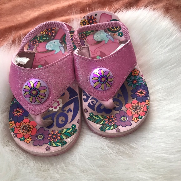 4 Pairs of Toddler Girls Flip Flops Bundle - Picture 8 of 9